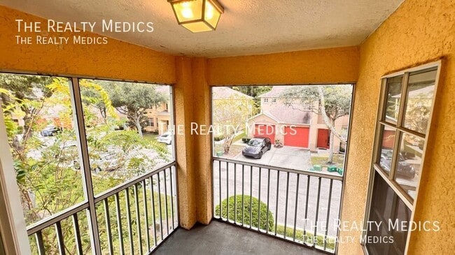 Building Photo - 3658 Oakdale Cir