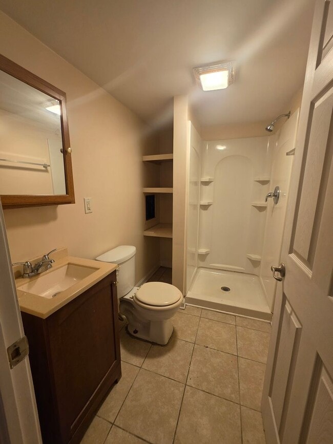 Building Photo - 3-Bedroom 2 Bath Duplex. Ravenna Ohio.