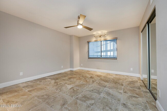 Building Photo - 2545 S Atlantic Ave