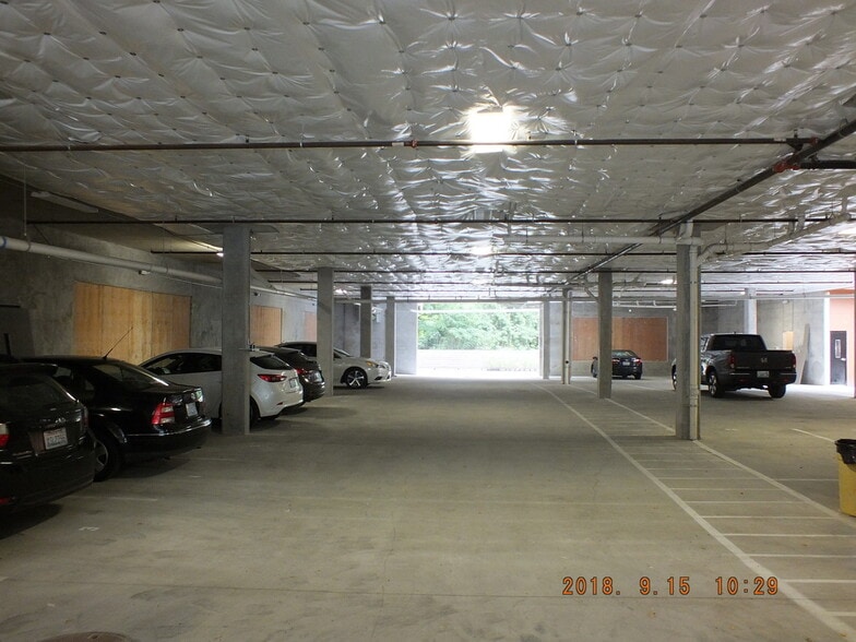 Building Photo - 12544 15th Ave NE