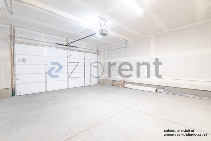 Building Photo - 4385 Canyon Coral Wy