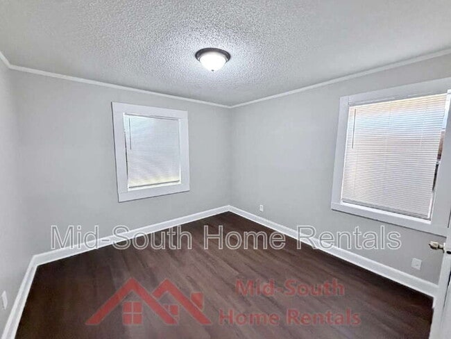 Building Photo - 2139 Alameda Ave