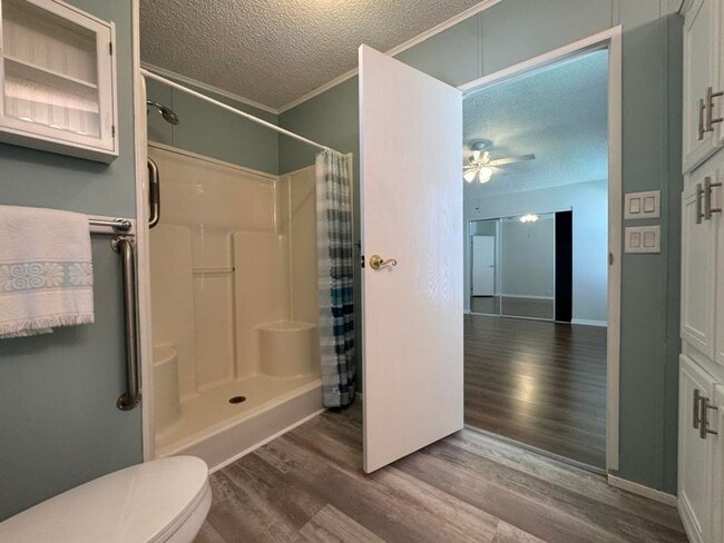 Building Photo - 2/2 in Plantation Oaks