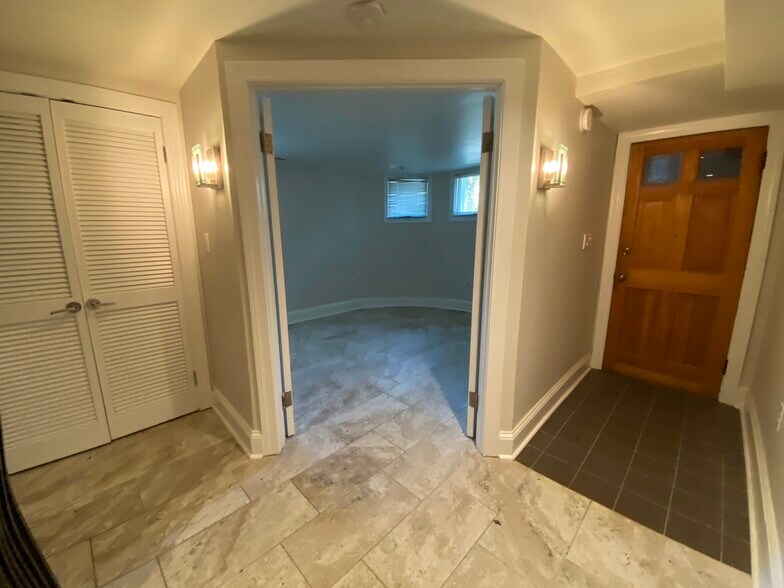 Front Bedroom & Door - 1735 Park Rd NW