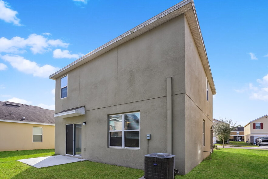 Building Photo - 1806 Greenwood Valley Dr