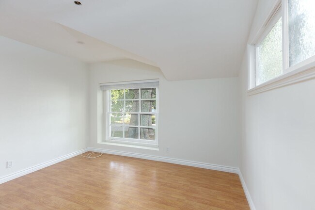 Building Photo - Charming Rustic 3BD/2BA Home in Peaceful C...