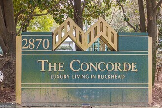 Building Photo - 2870 Pharr Ct S Northwest