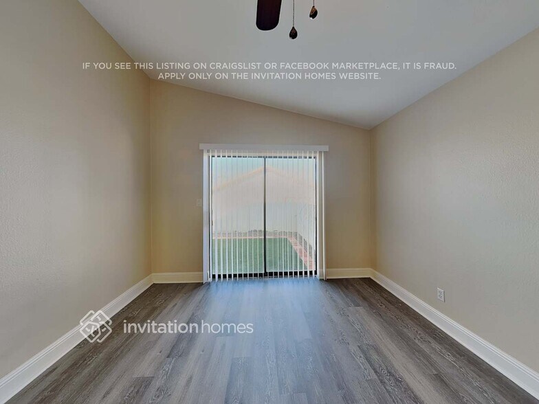 Building Photo - 8428 Mulcahy Ave