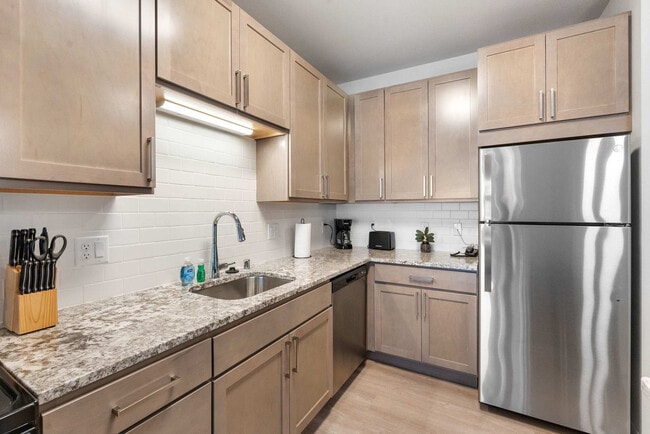 Building Photo - 601 Sand Pearl Ln