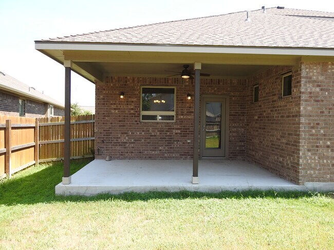 Building Photo - 2532 Bowen St