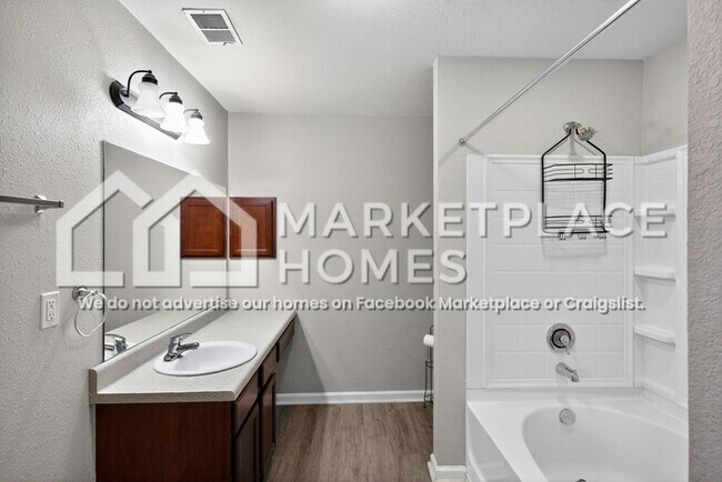 Building Photo - 29681 Westfield Dr