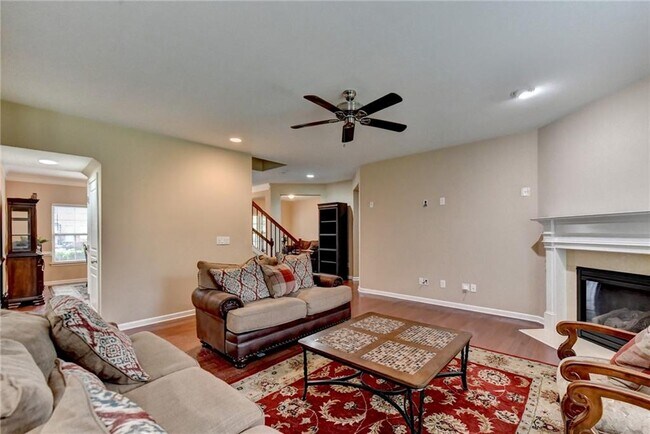 Building Photo - 4228 Woods Creek Ln