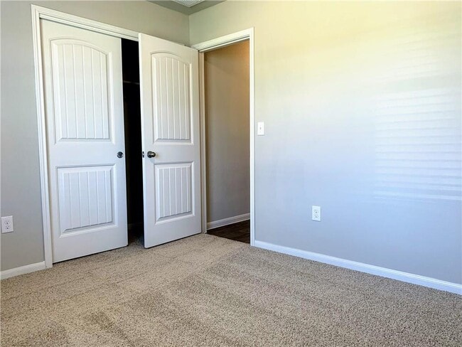 Building Photo - 3323 Brywood Dr