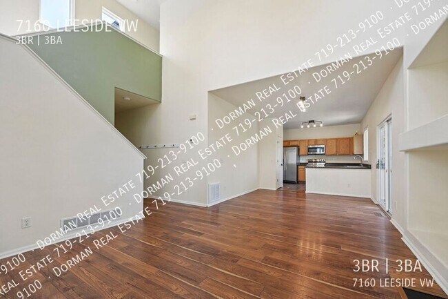 Building Photo - 7160 Leeside View