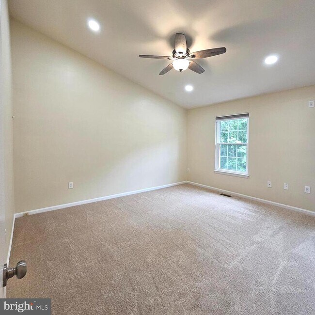 Building Photo - 7811 Wintercress Ln