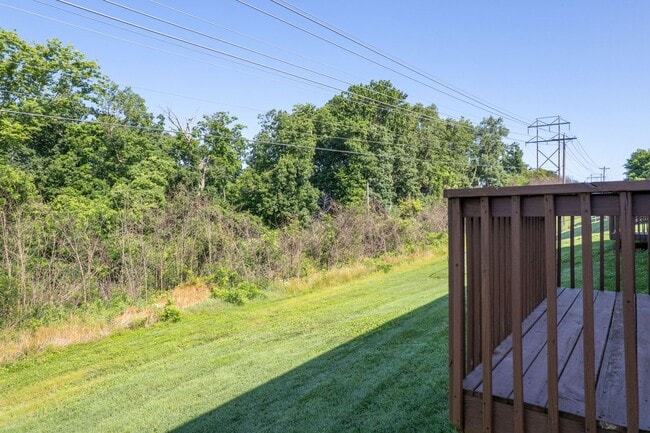 Building Photo - 701-703 Glenstone Dr.