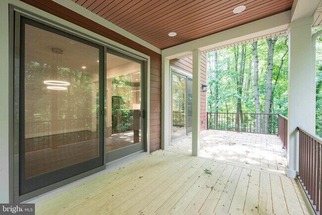 Building Photo - 224 Percheron Ct