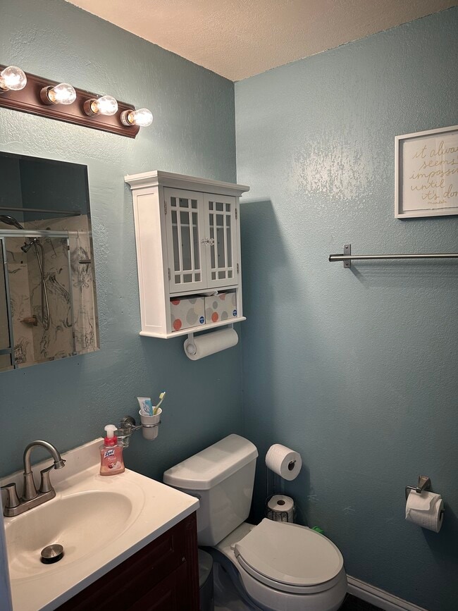 Building Photo - 36516 Blackwood Dr