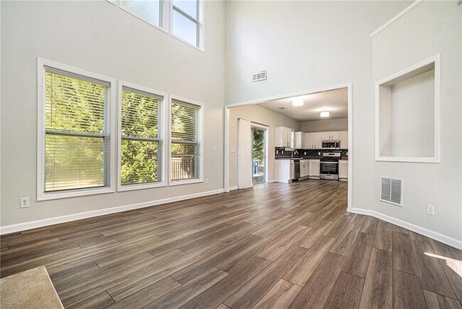 Building Photo - 3755 Uppark Dr