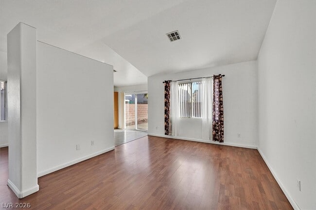 Building Photo - 1199 Sunfire Ave