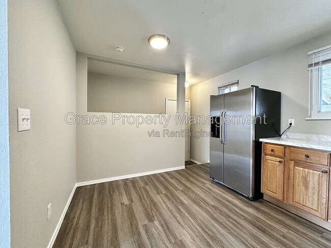 Building Photo - 3801 E 117th Ave
