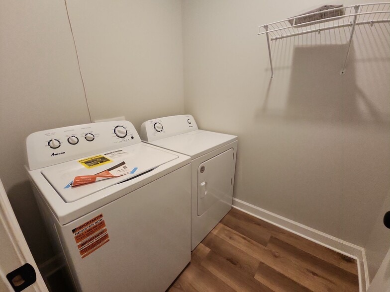 Building Photo - 390 N Liberty St