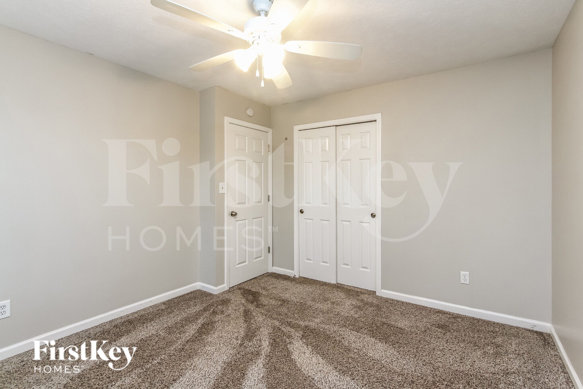 Building Photo - 962 Andover Dr