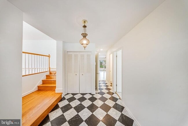 Building Photo - 6715 Tildenwood Ln