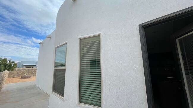 Building Photo - 14809 Willie Worsley Ave