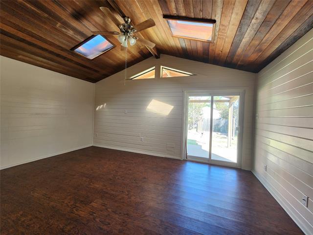 Building Photo - 3800 N Magnolia Ct