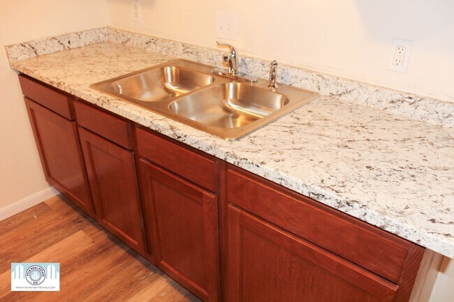 Building Photo - Remodeled 1 bedroom in Washington Local