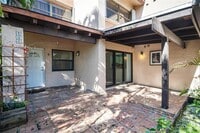 Building Photo - 495 W Park Dr