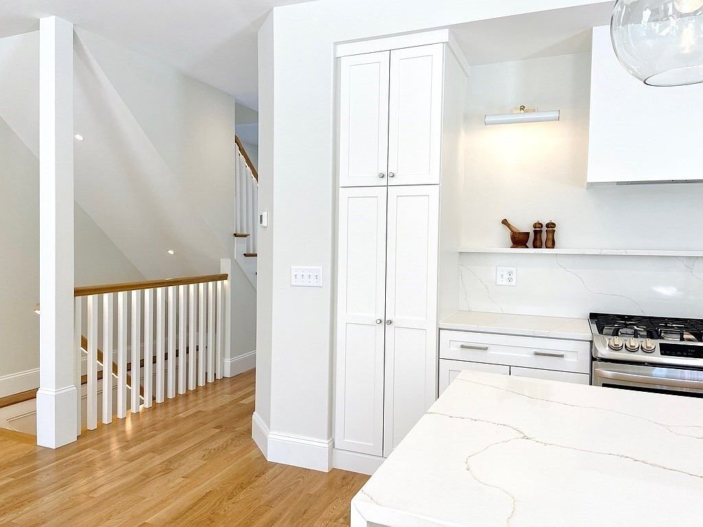Building Photo - 8 Mirasol Cir