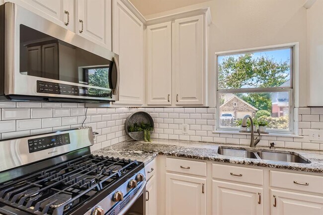 Building Photo - 6740 Poncha Pass