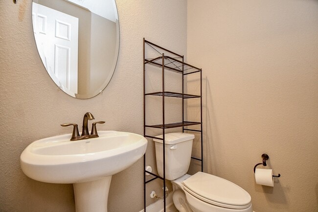 Building Photo - 8622 Cedar Plains Ln