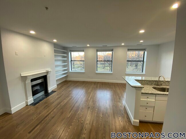 Building Photo - 140 Boylston St