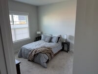 Building Photo - 107 Crosscut Ln