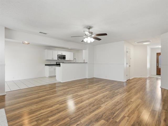 Building Photo - 4305 Falcon Dr