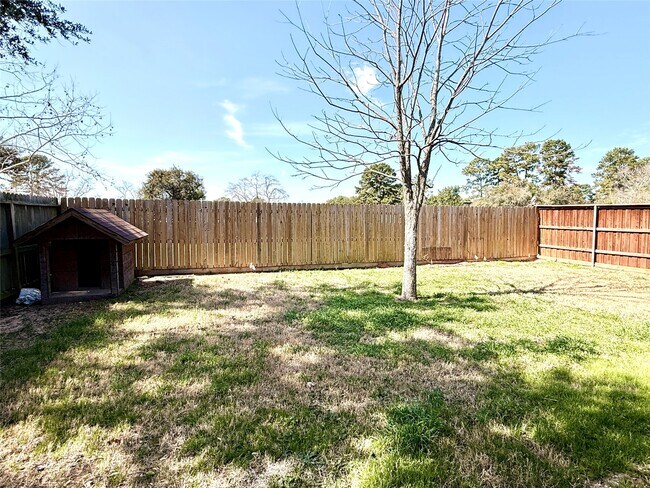 Building Photo - 16127 Cole Bridge Ln