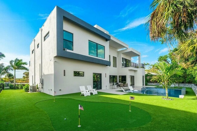 Building Photo - 13480 US-1