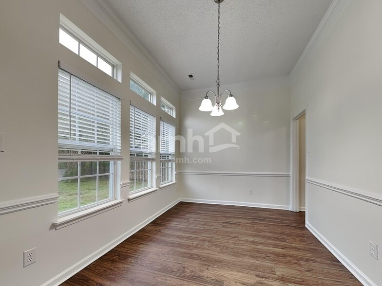 Building Photo - 11202 Livingston Mill Rd