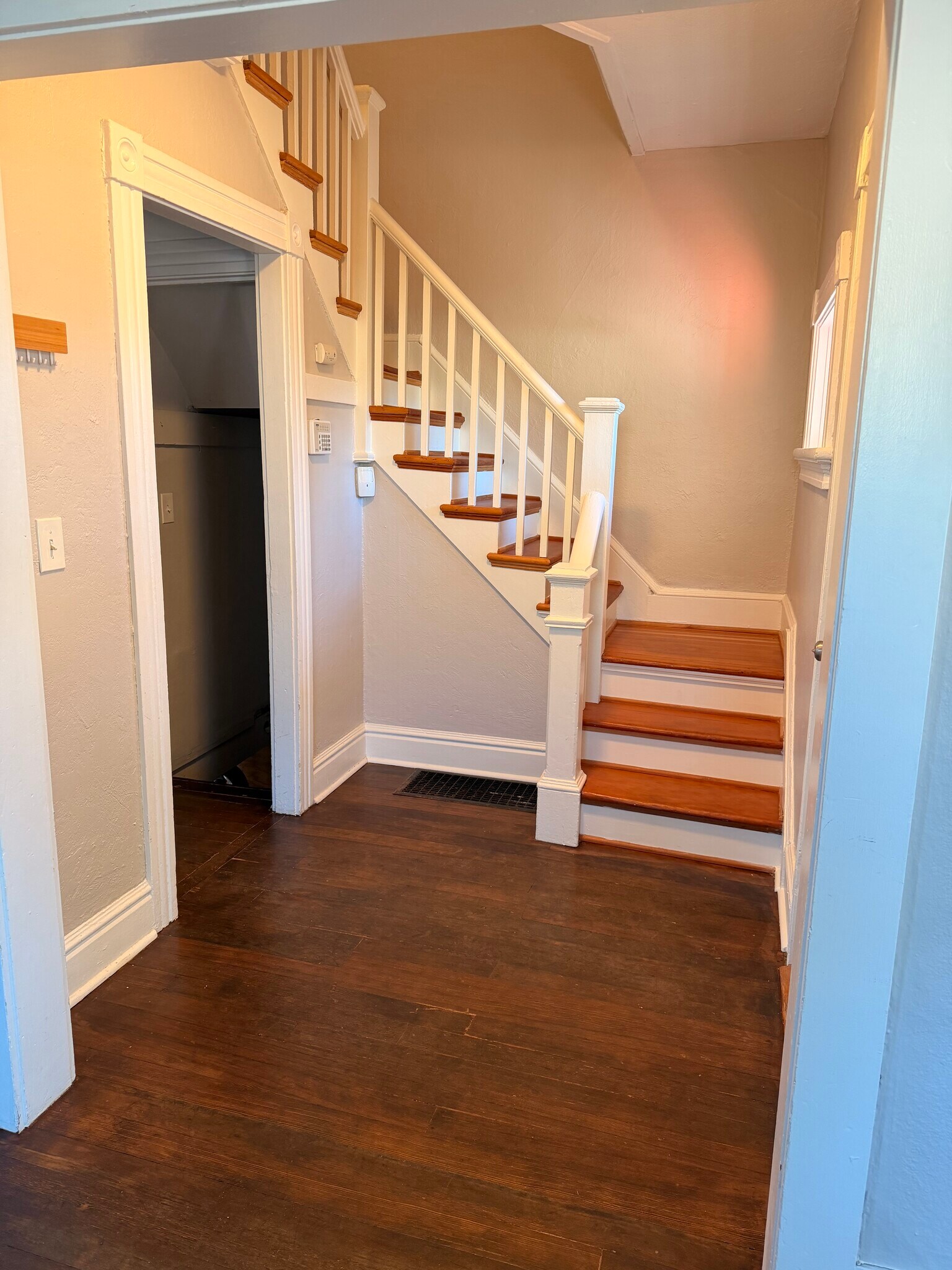 Building Photo - 7094 NE 8th Ave