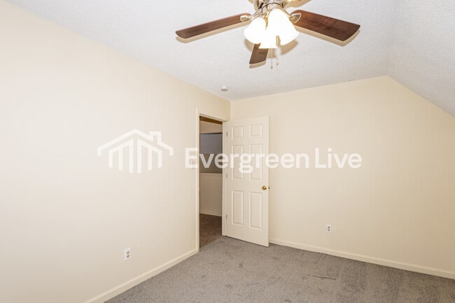 Building Photo - 7330 Appling Meadow Cove