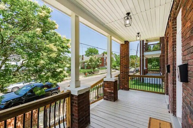 Building Photo - 61-63 E Moler St