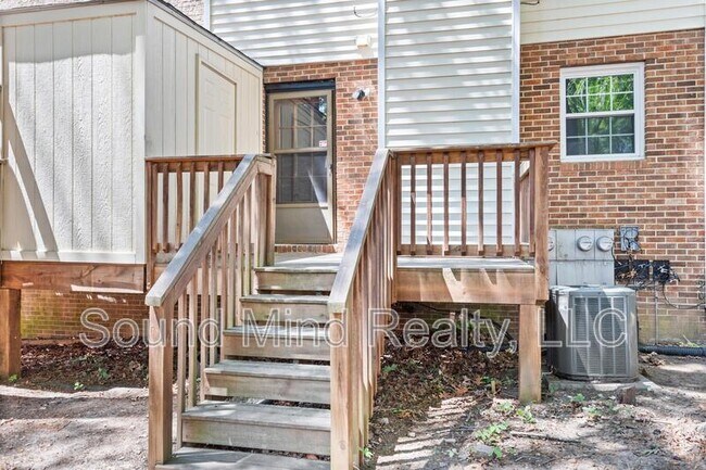 Building Photo - 6521 New Market Way