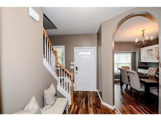 Building Photo - 2657 Cedar Dr