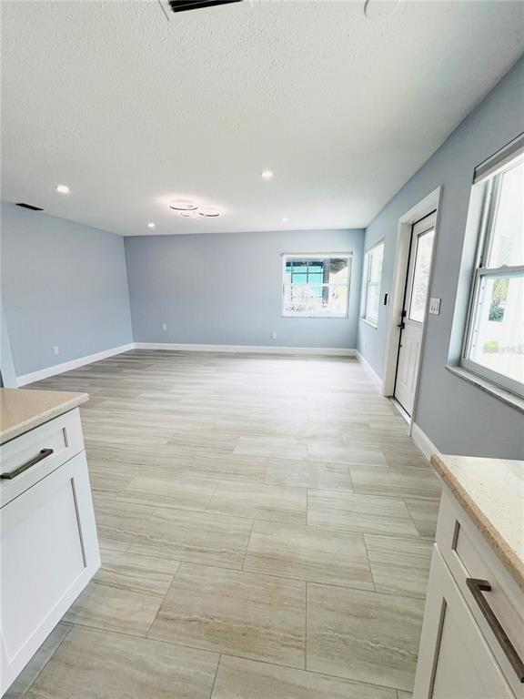 Building Photo - 160 175th Terrace Dr E