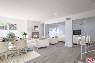 Building Photo - 823 S Detroit St