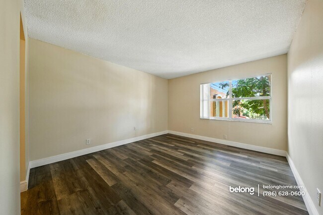 Building Photo - 17901 NW 68th Ave