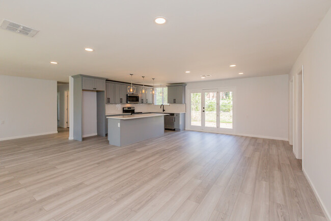 Building Photo - 6 Bon Price Terrace